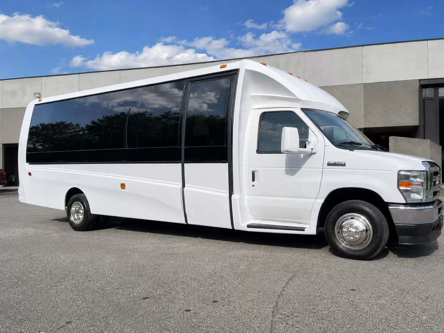 18 passenger minibus